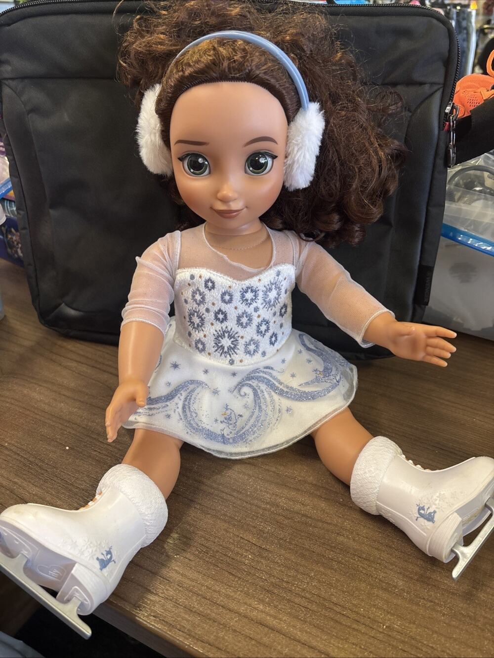Disney Frozen Ice Skating Doll – Anna –NWOT